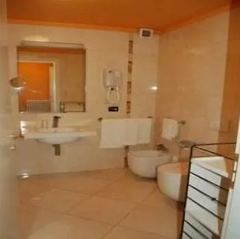Regina Del Mare Family Beach Village Calambrone Italy